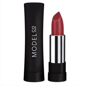 ModelCo Luxecreme Long Wear Lipstick
